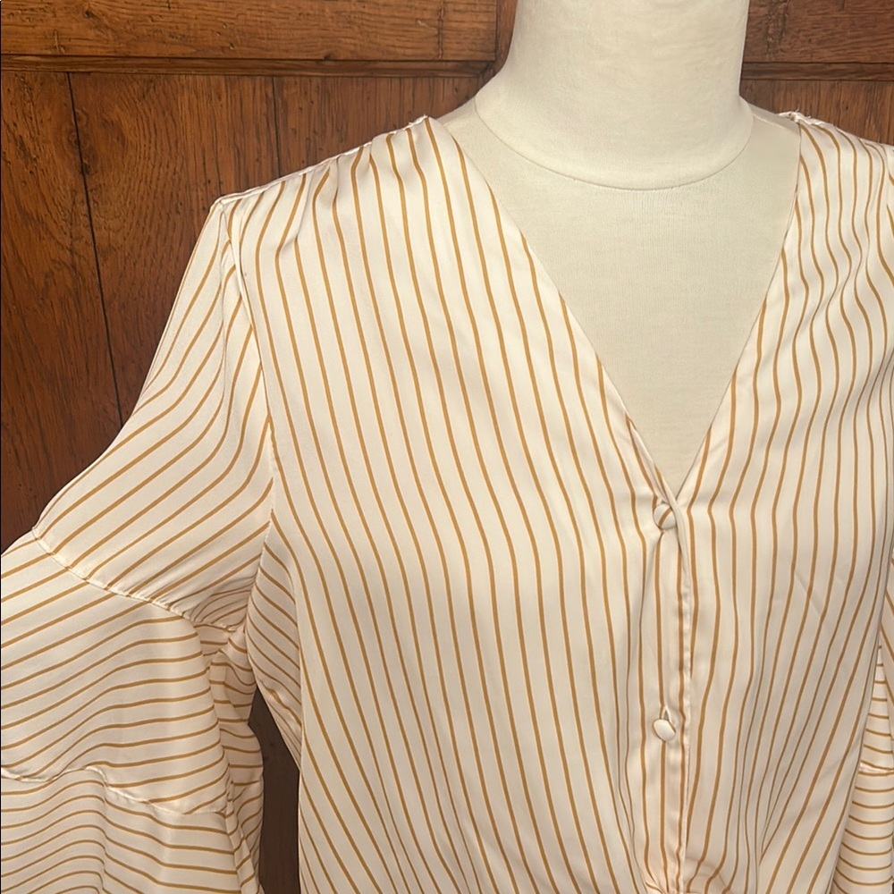 LAUREN CONRAD⭐️NWT Striped Golden Yellow & Cream Top w/Bell Sleeves🌻 - Picture 6 of 12